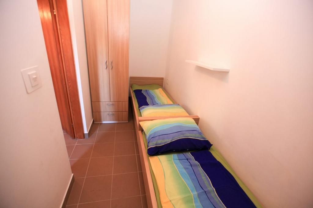 Apartments Franc Povljana Pokój zdjęcie