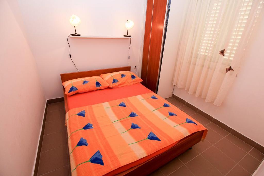 Apartments Franc Povljana Pokój zdjęcie